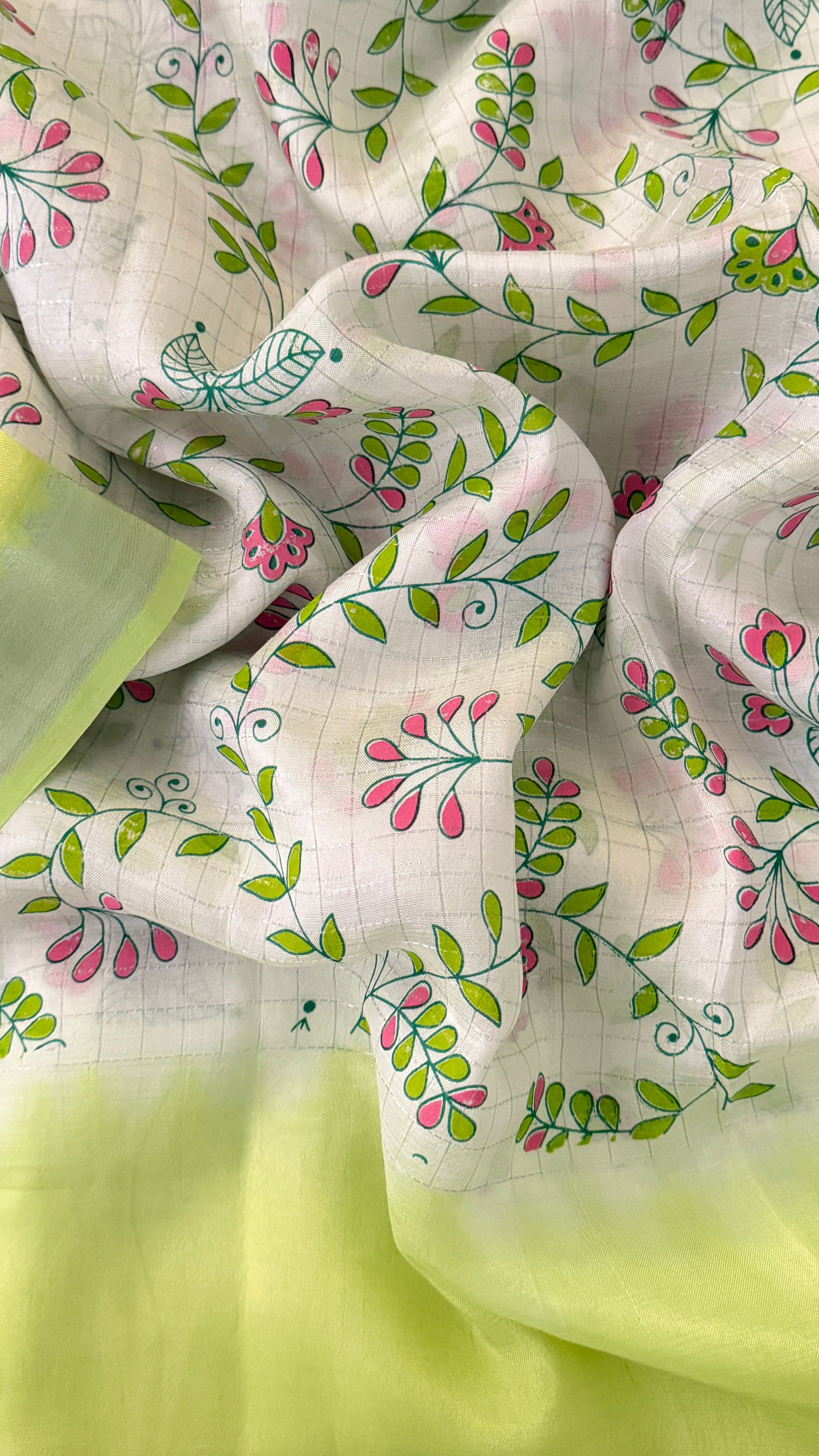 White & Green Floral Print Managalagiri Silk Saree