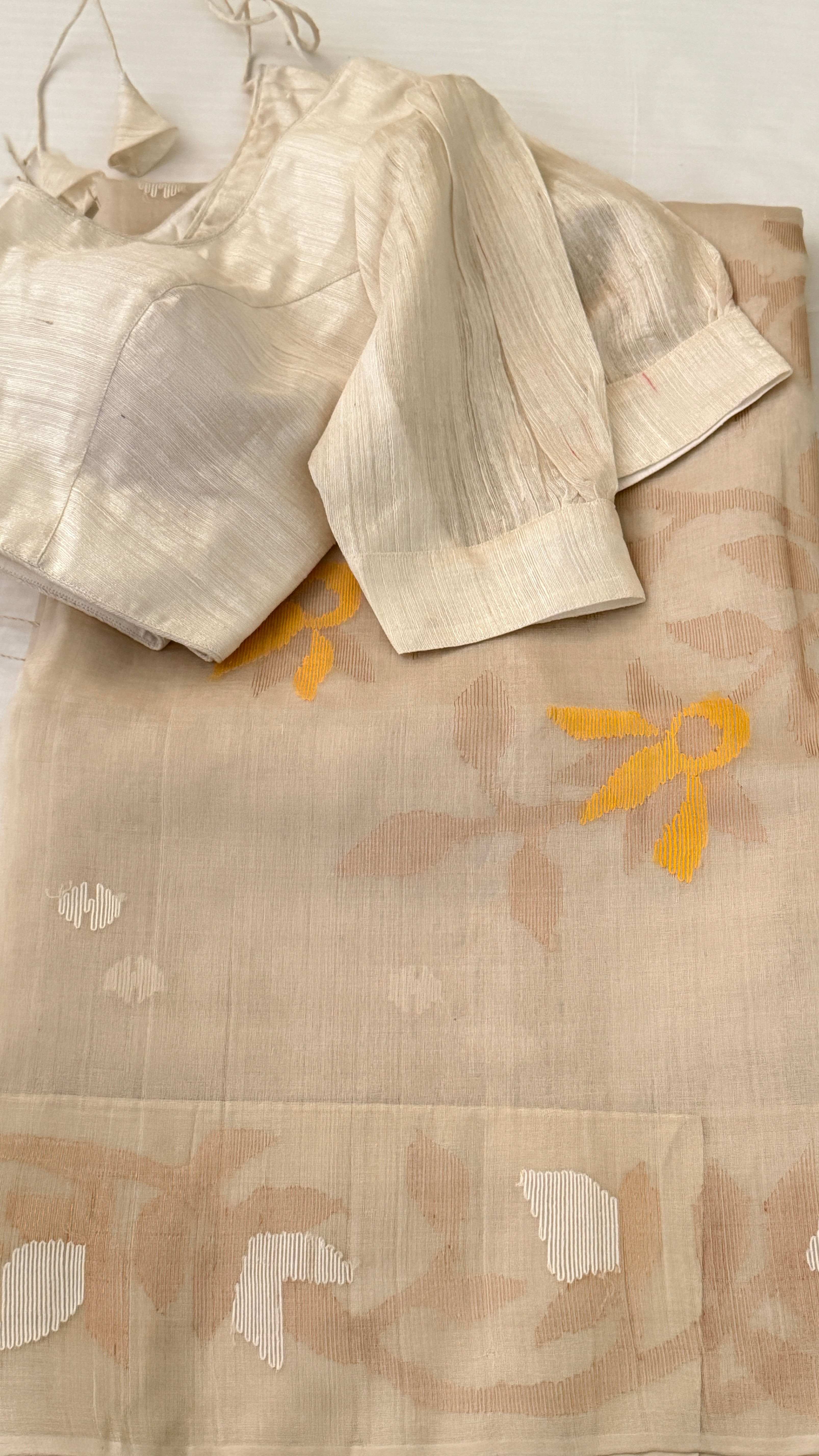 Off-White Muslin Jamdani Saree