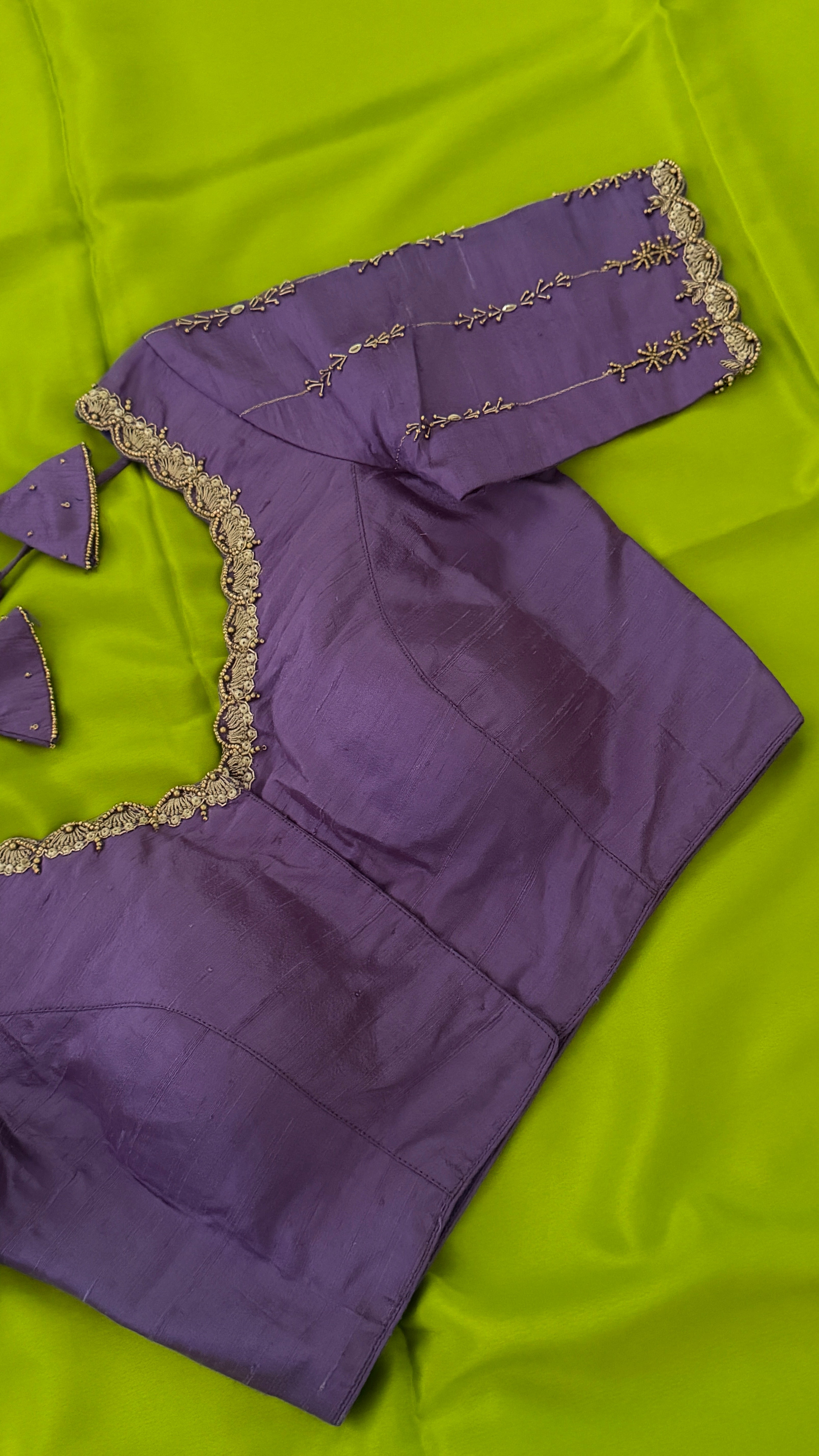 Lavender Vine Sleeve Blouse