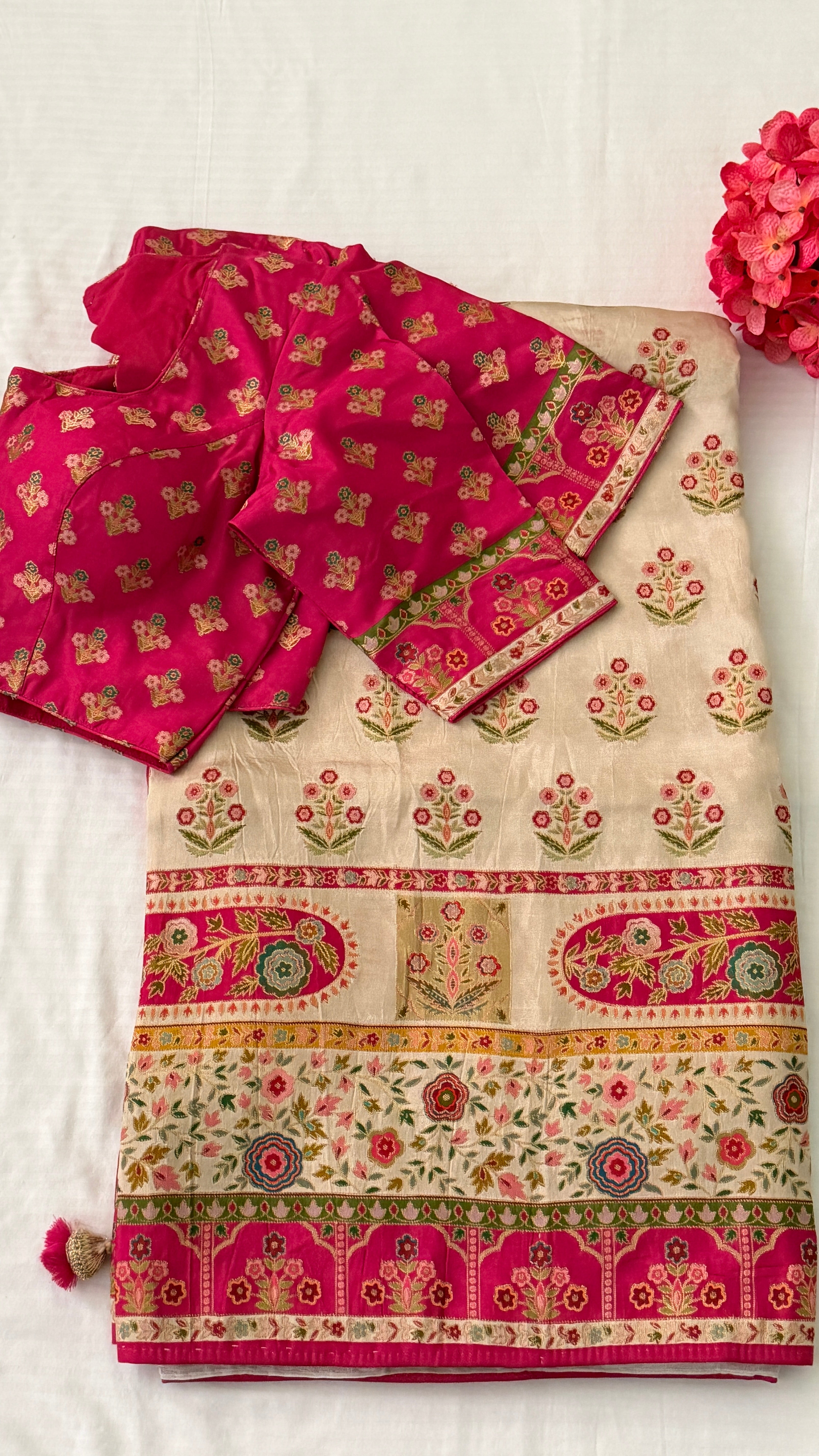 White Munga Silk Saree
