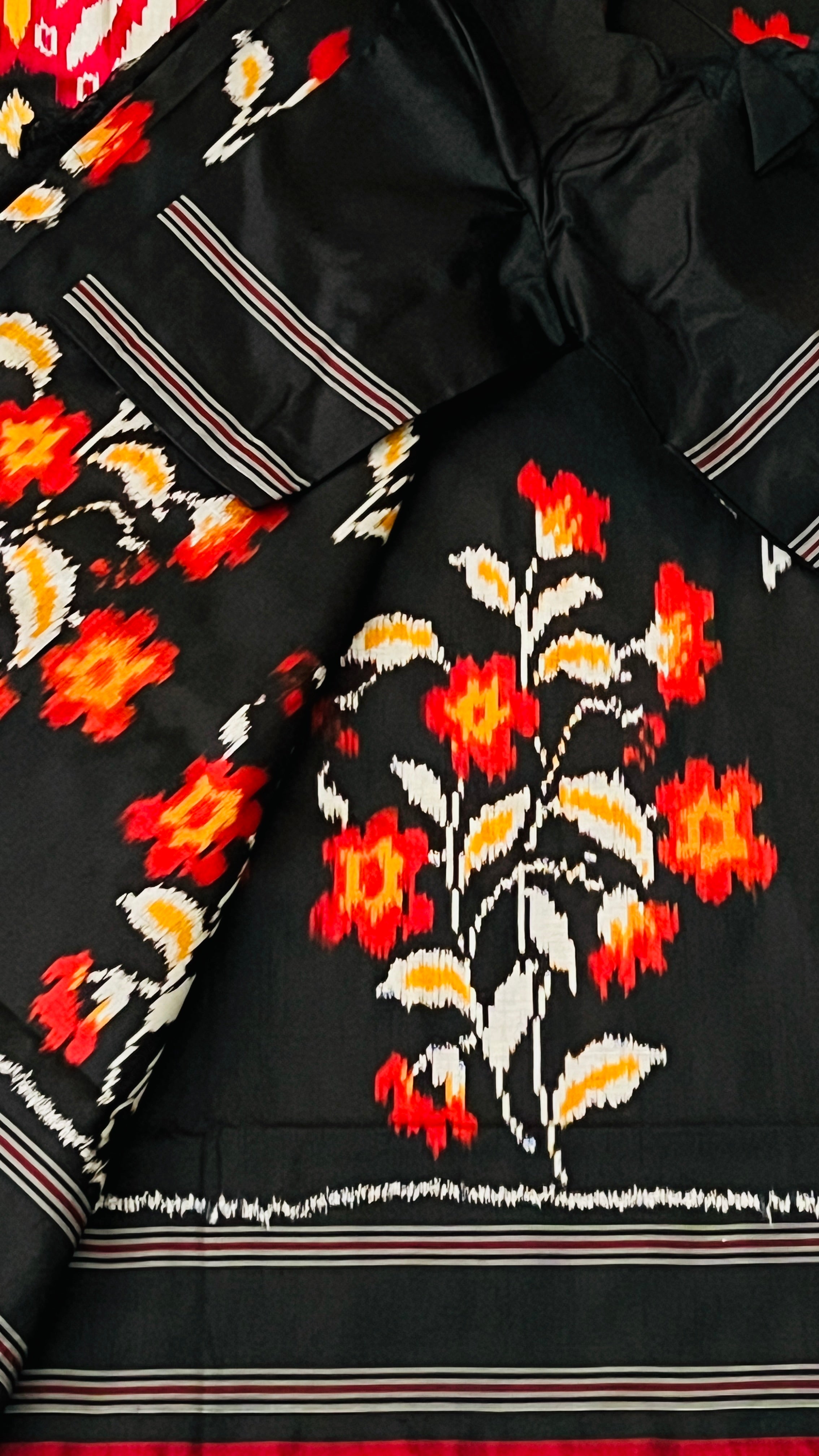 Black Pochampally Ikkat Saree