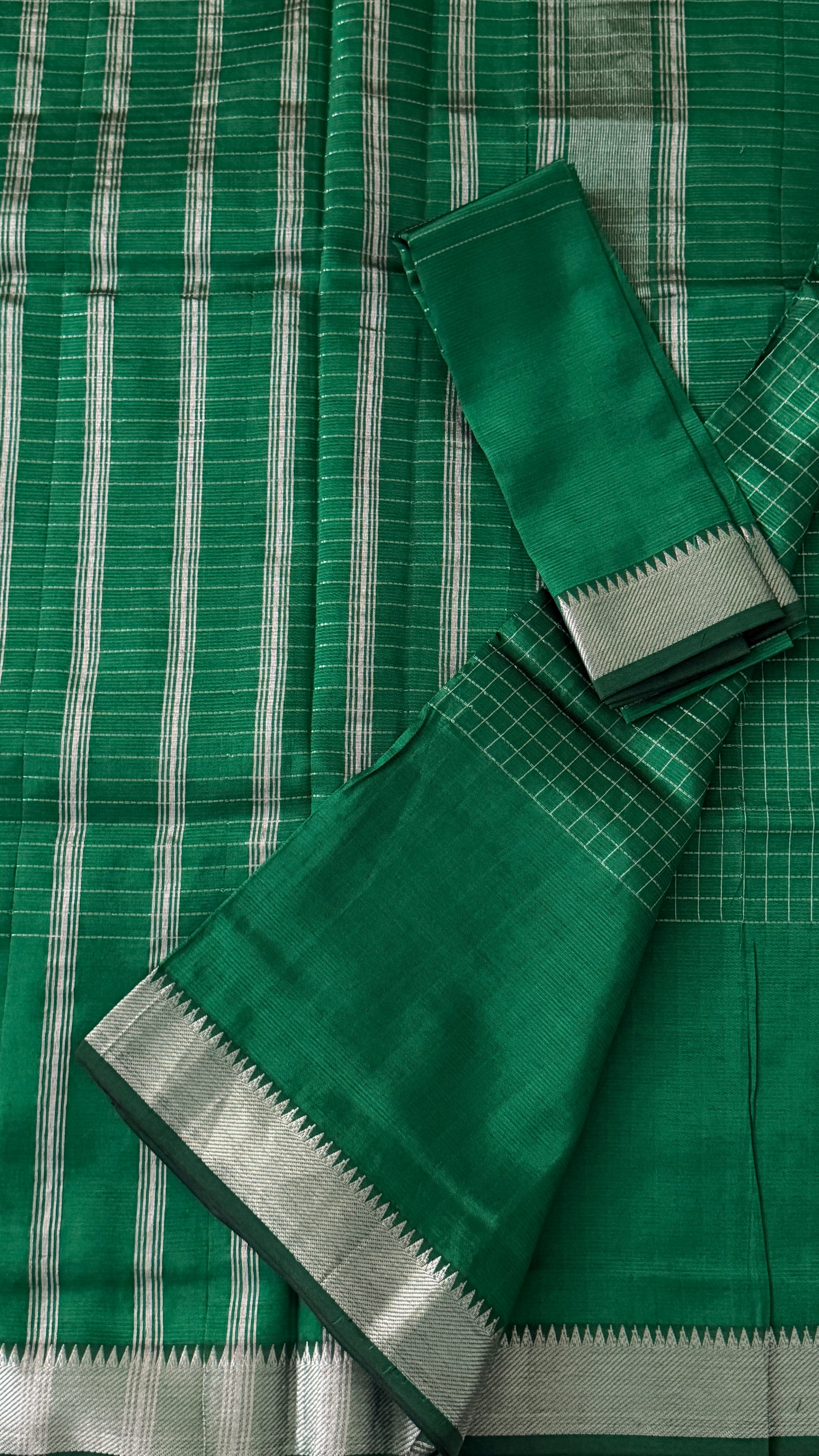 Bottle Green Checks Mangalagiri Silk Saree