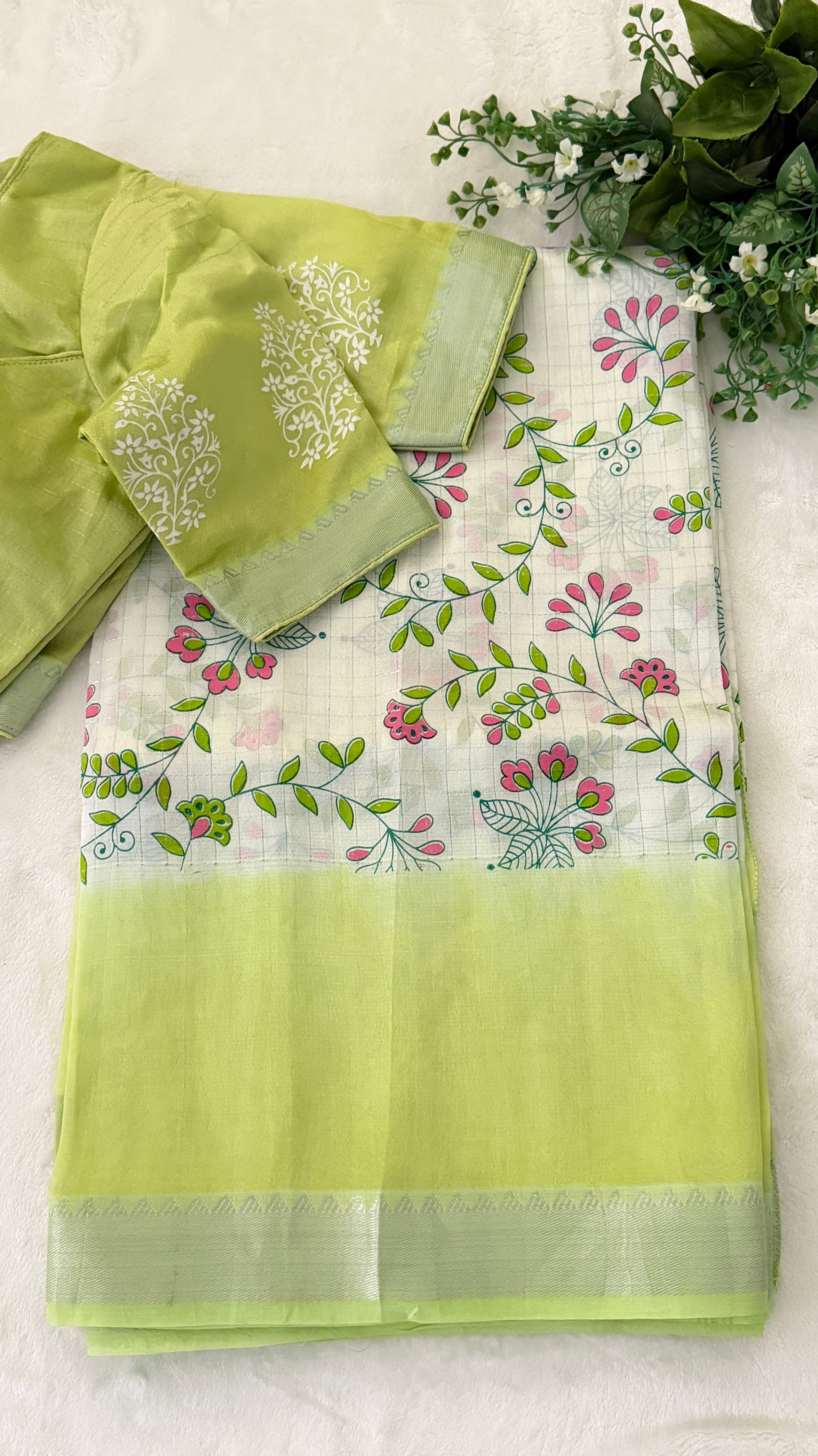 White & Green Floral Print Managalagiri Silk Saree