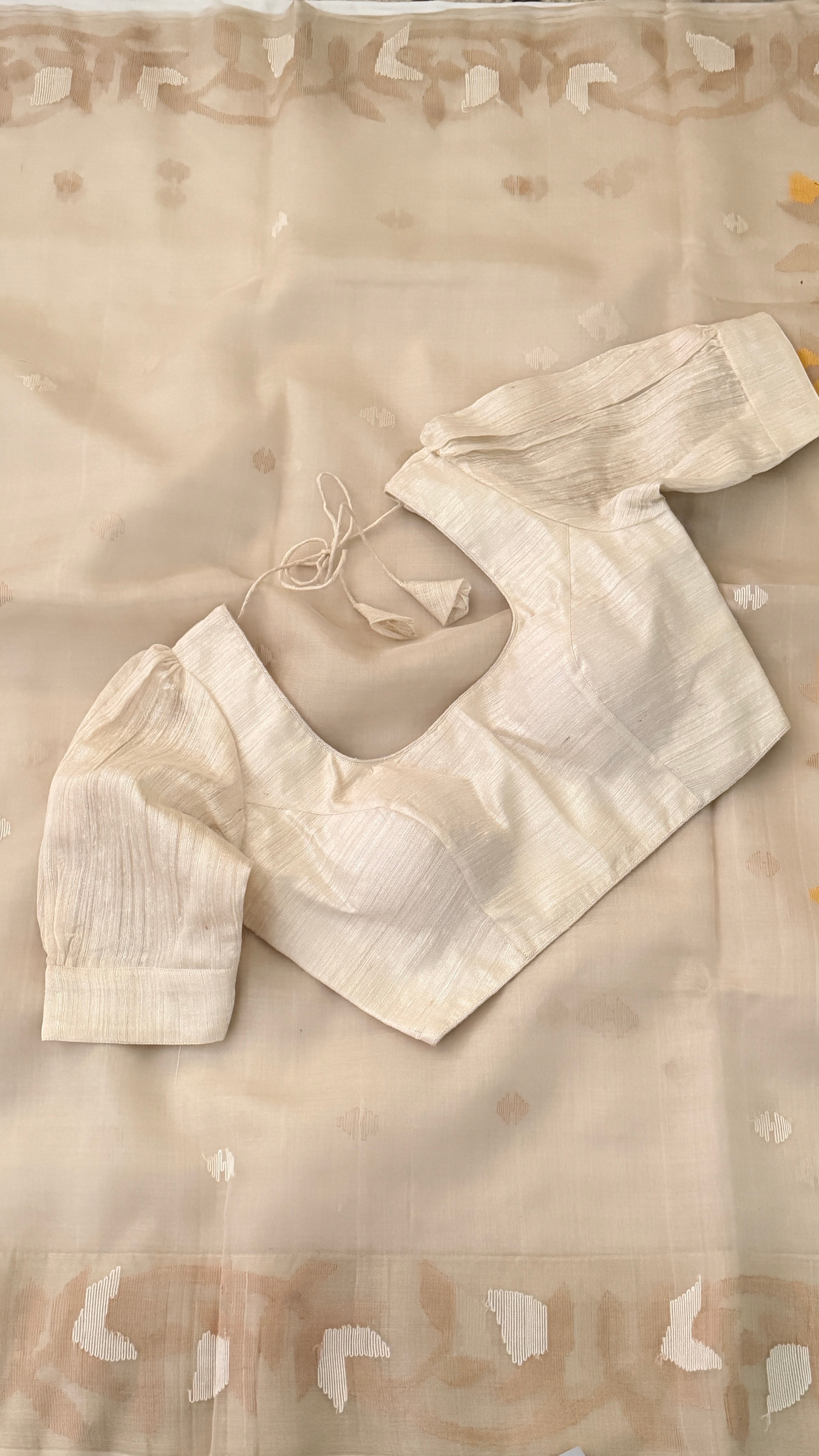 Off-White Muslin Jamdani Saree