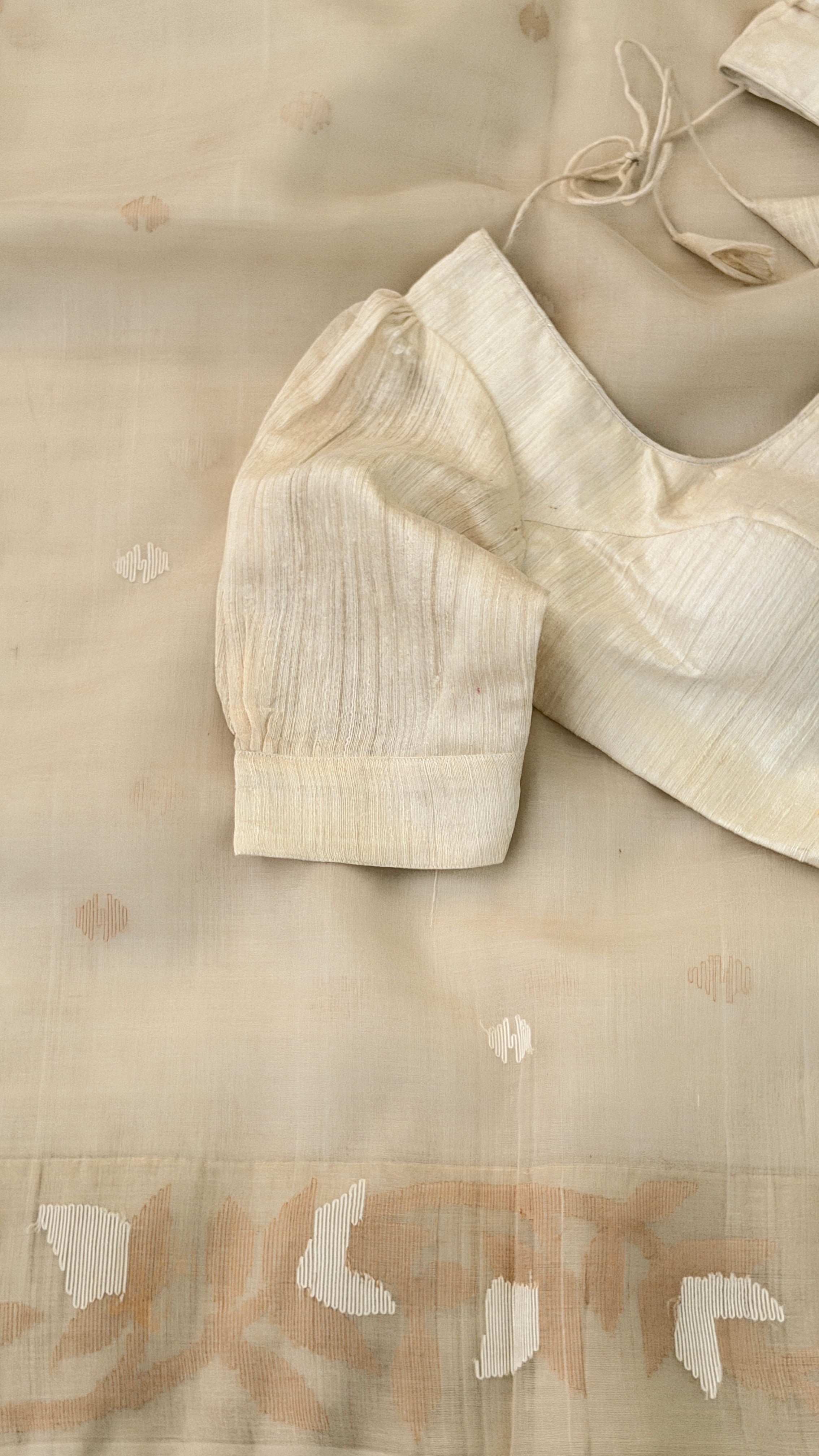 Off-White Muslin Jamdani Saree
