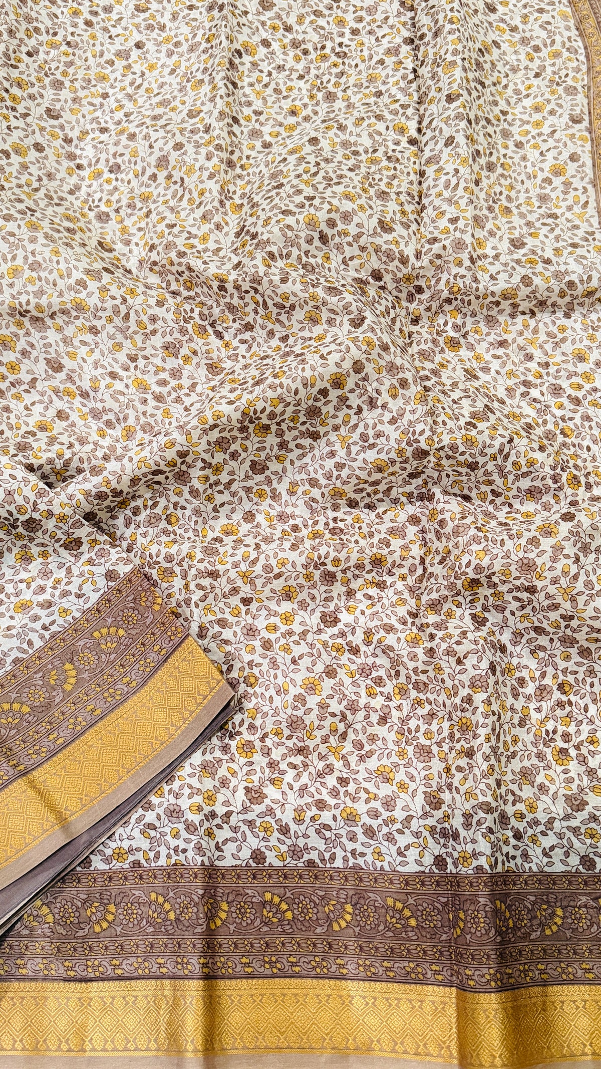Ivory Floral Print Silk Saree