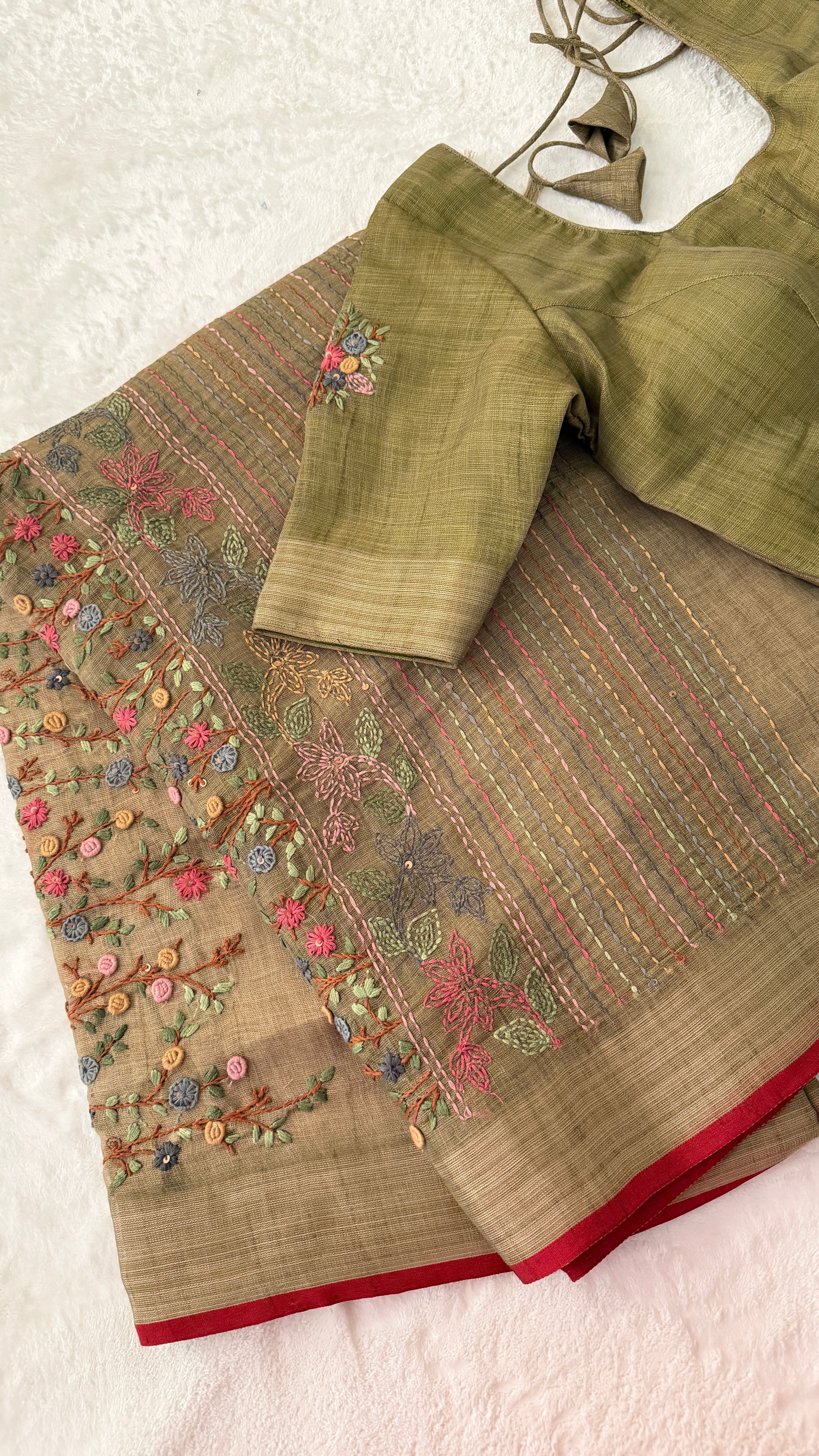 Green Floral Embroidery Linen Saree