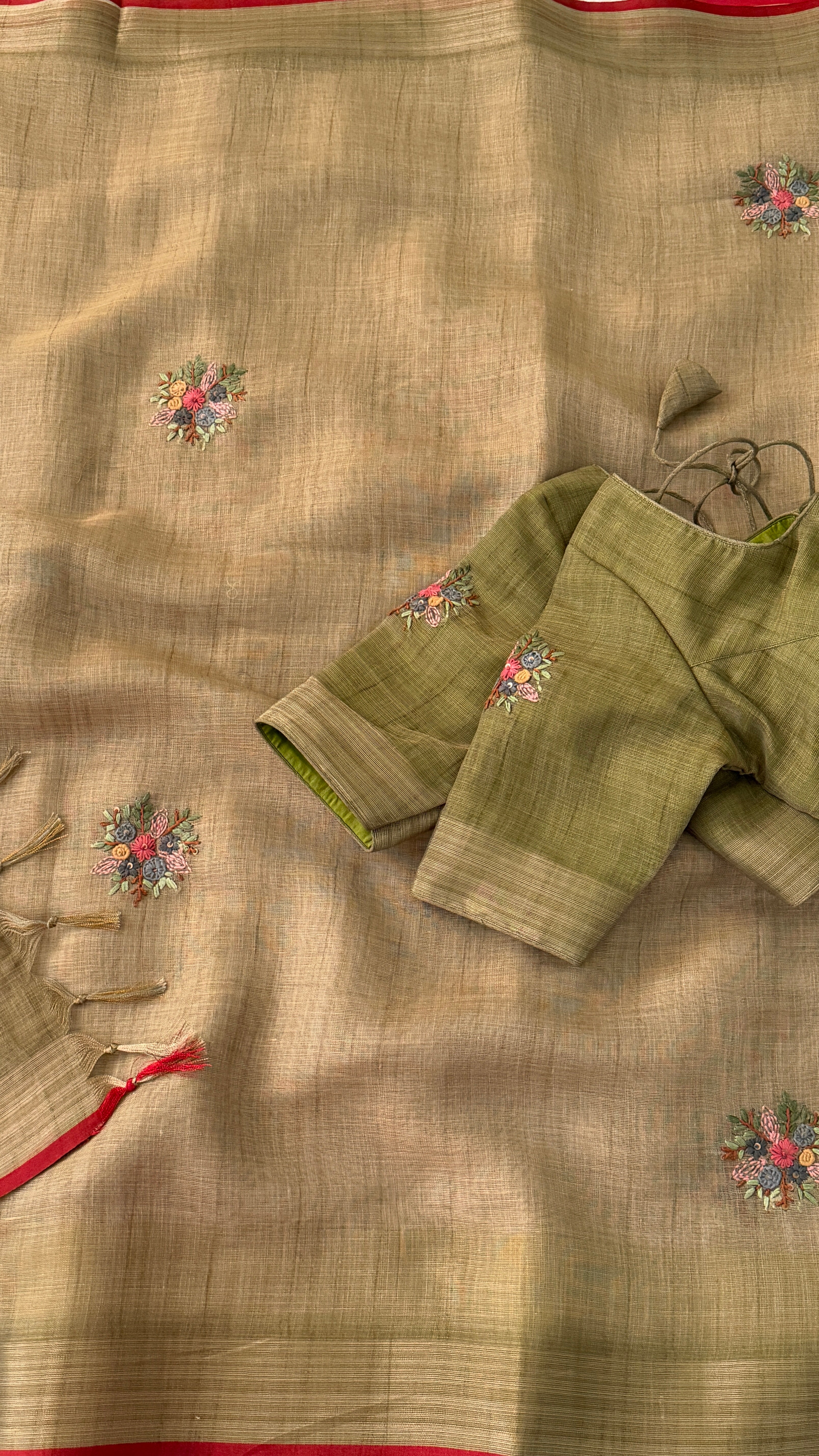 Green Floral Embroidery Linen Saree