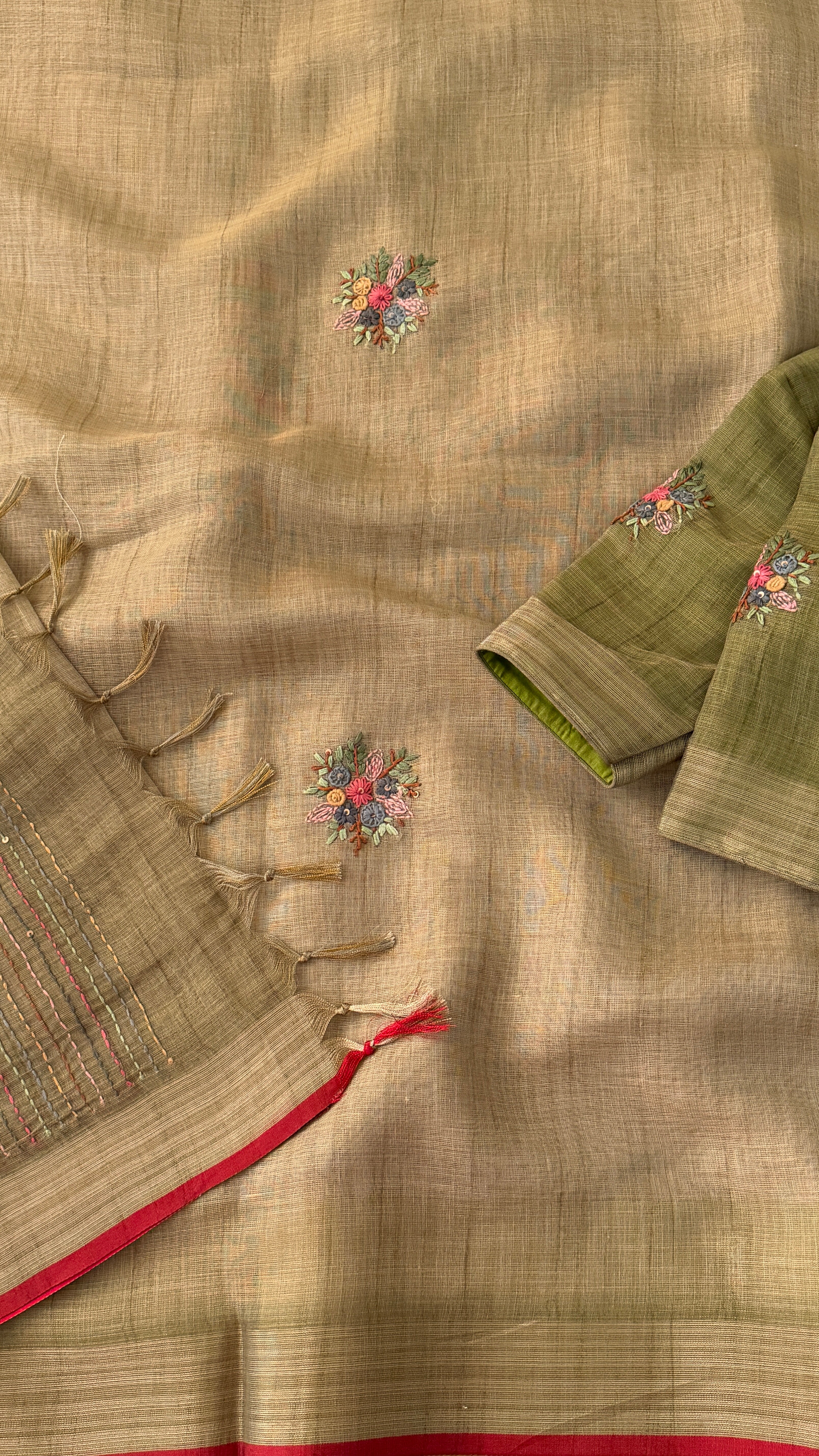 Green Floral Embroidery Linen Saree