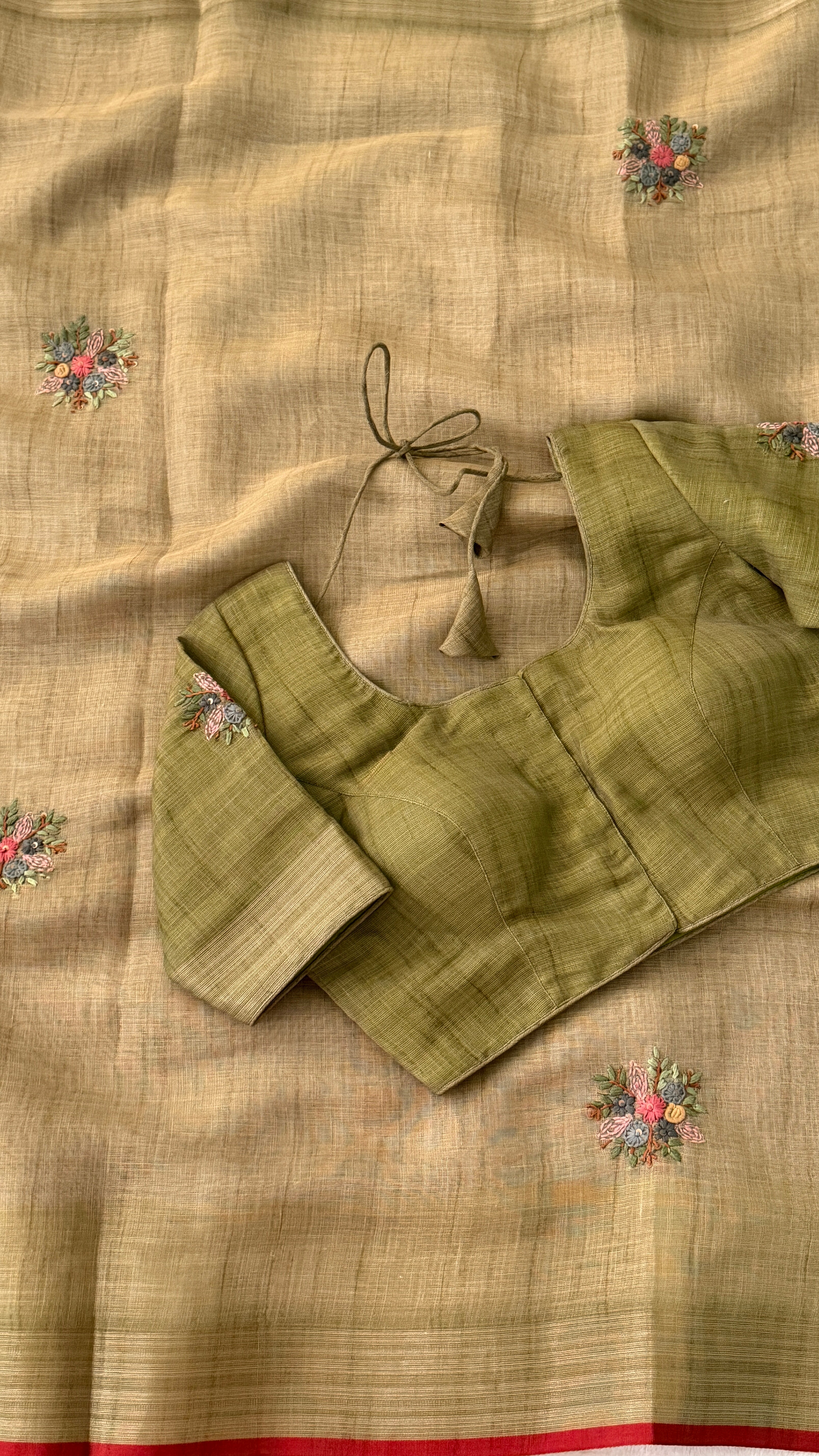 Green Floral Embroidery Linen Saree