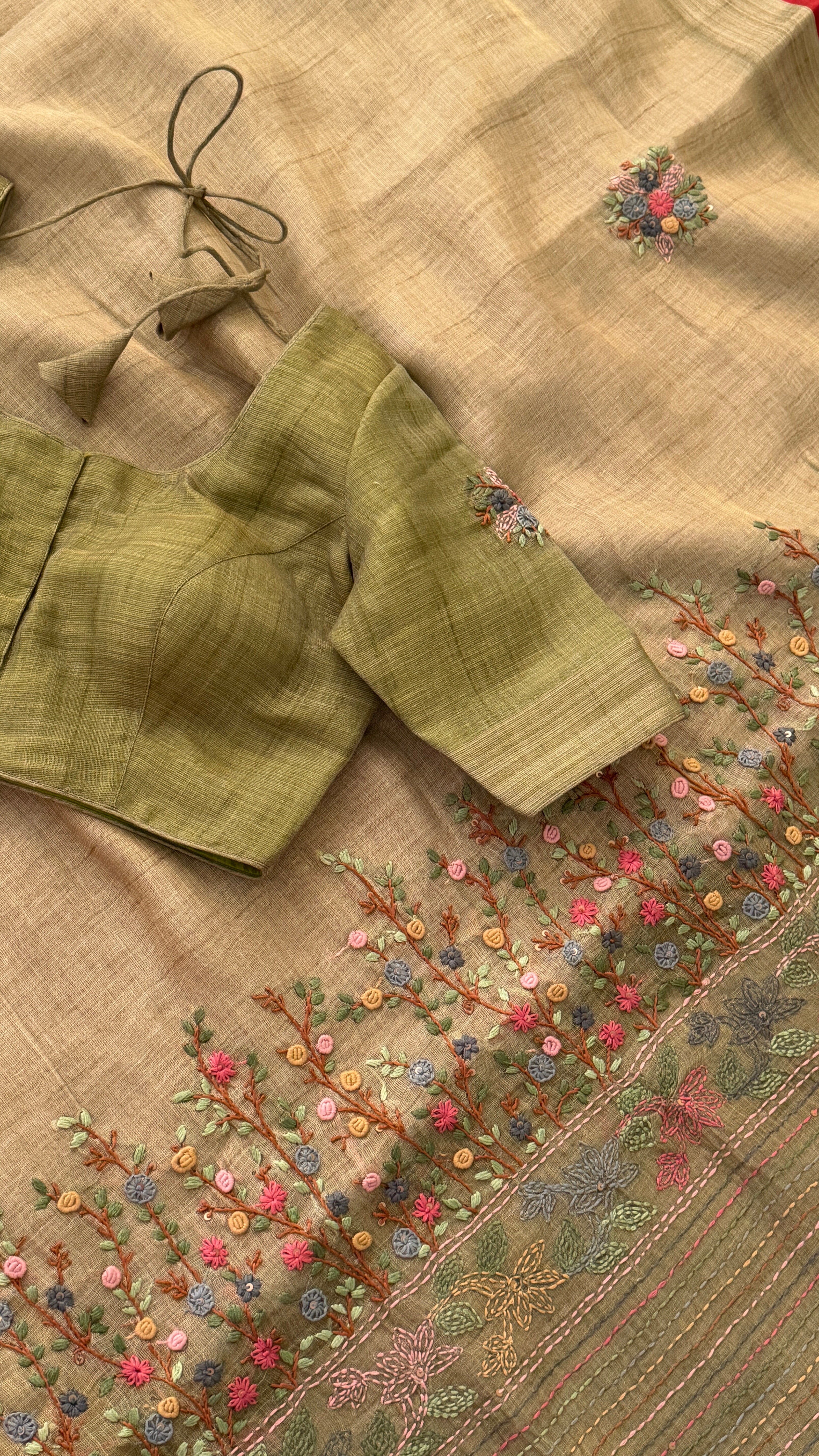Green Floral Embroidery Linen Saree