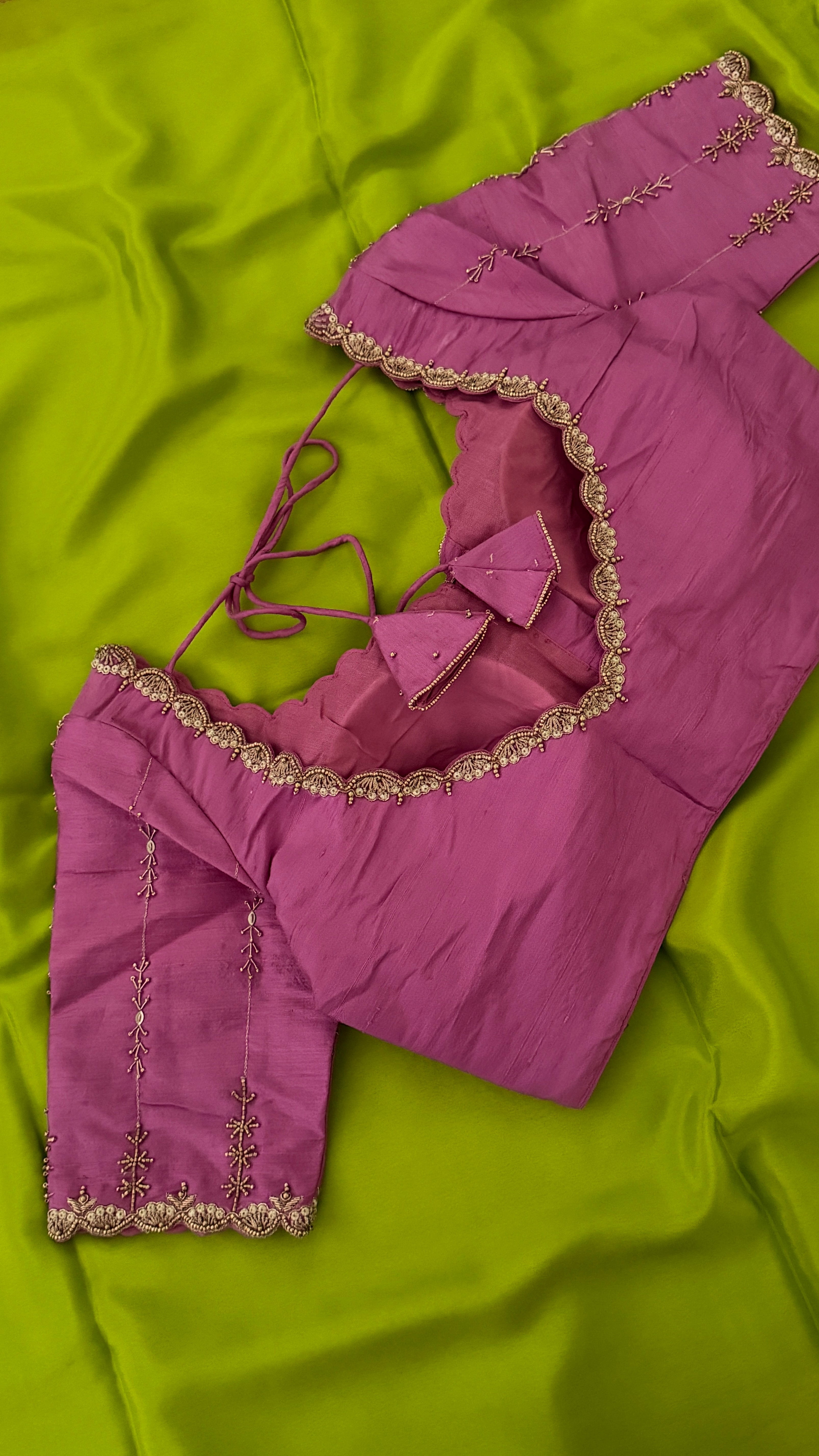 Mauve Vine Sleeve Blouse