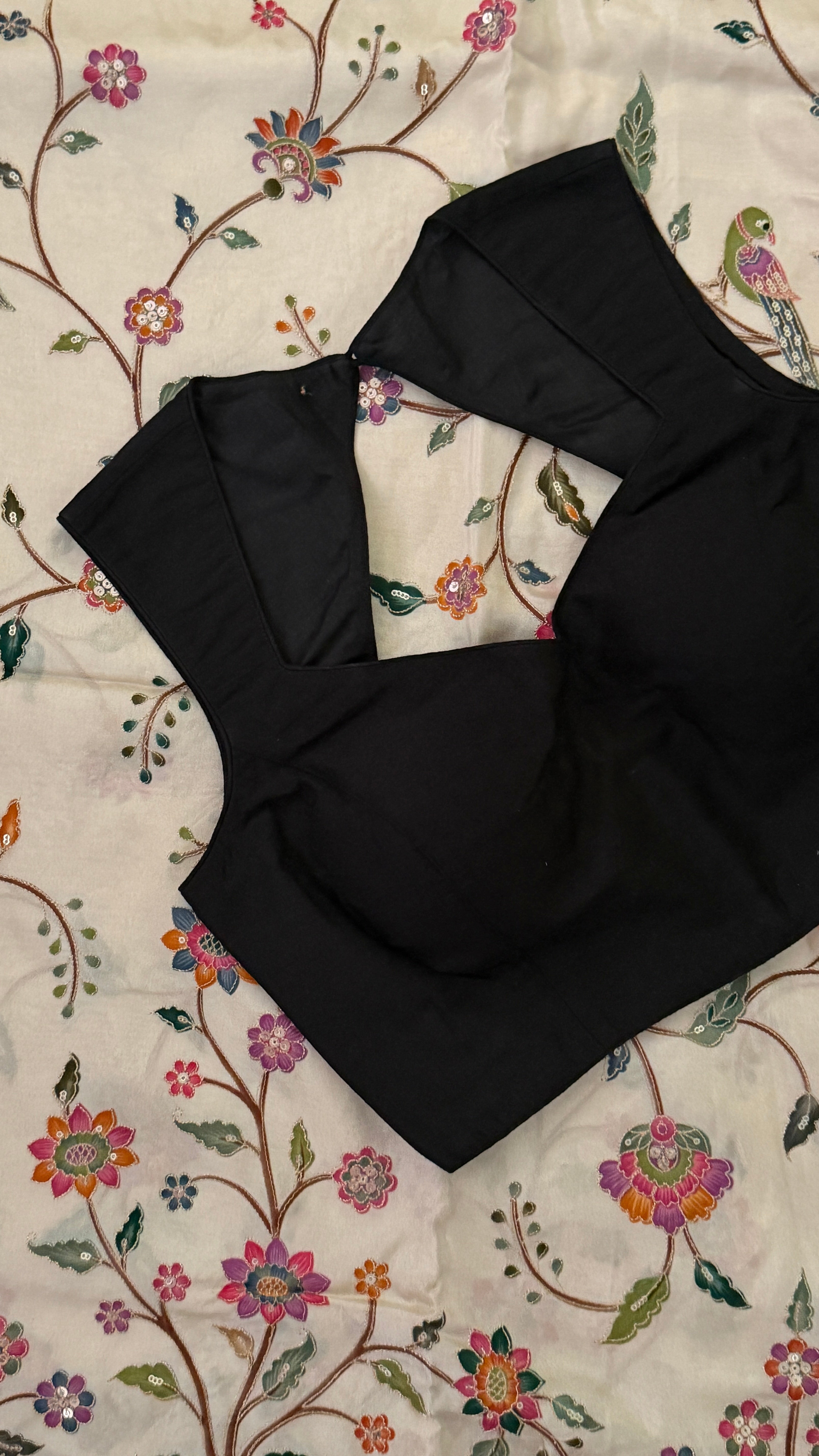 Black Sleeveless Blouse