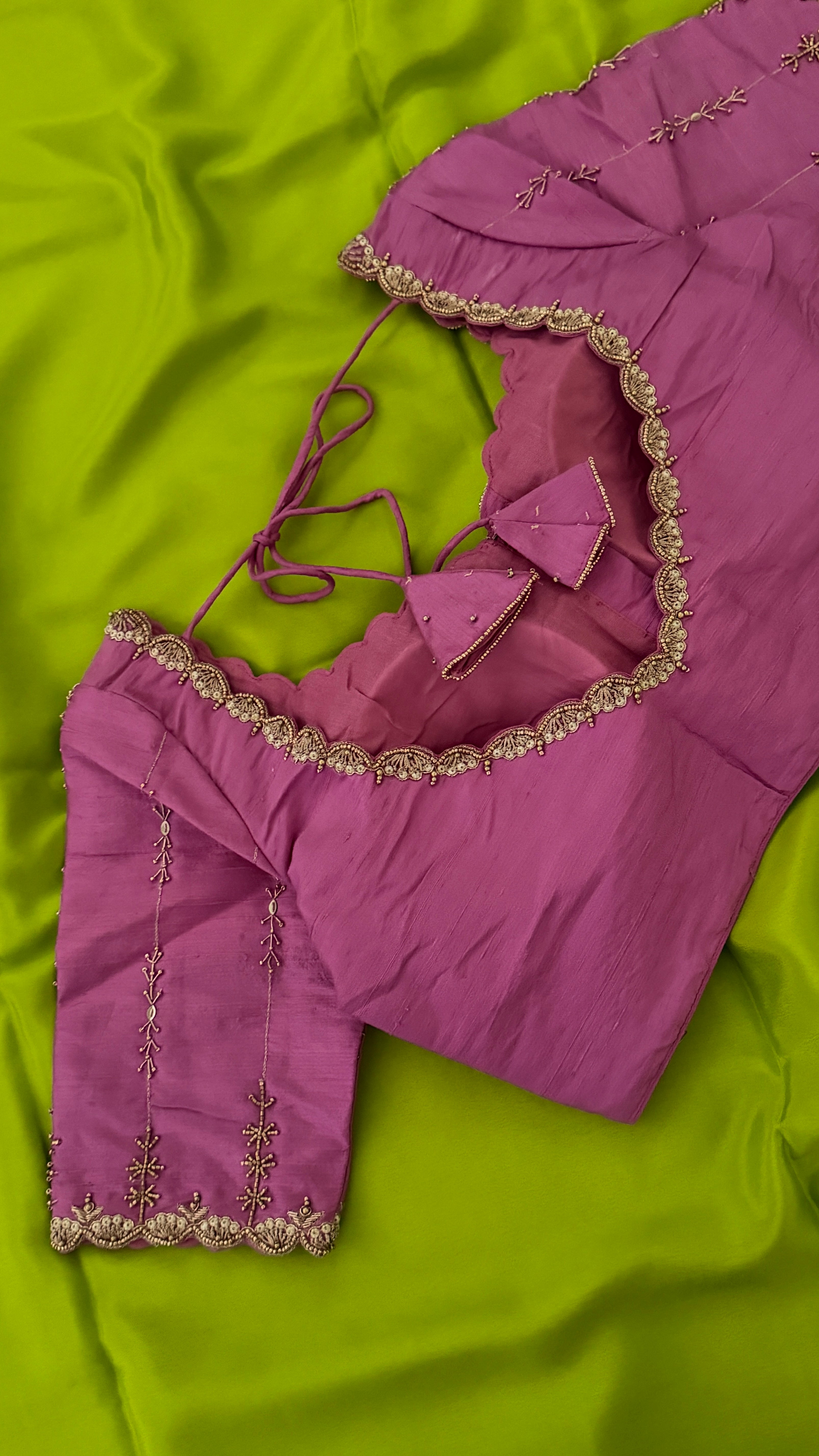 Mauve Vine Sleeve Blouse