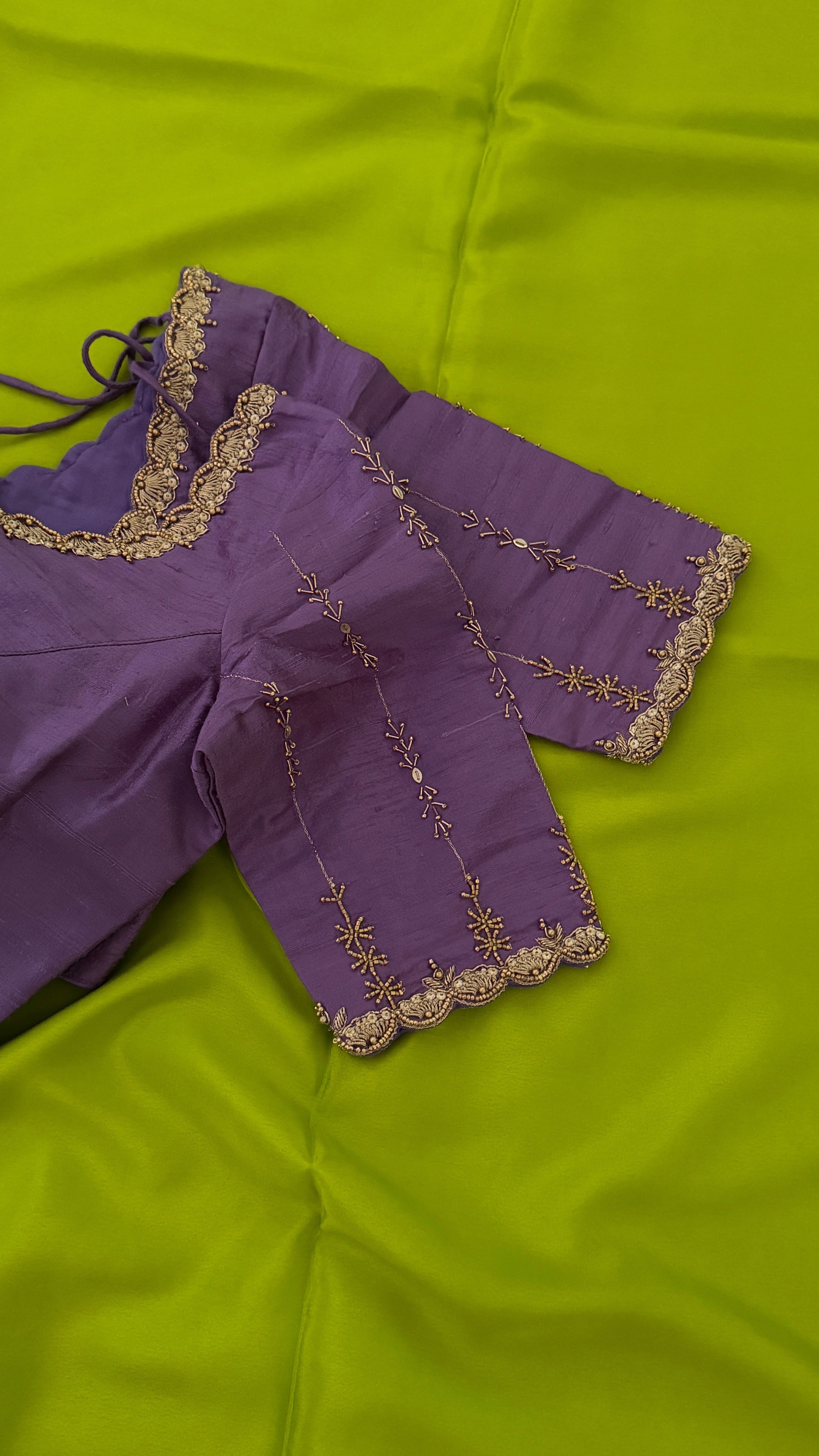 Lavender Vine Sleeve Blouse