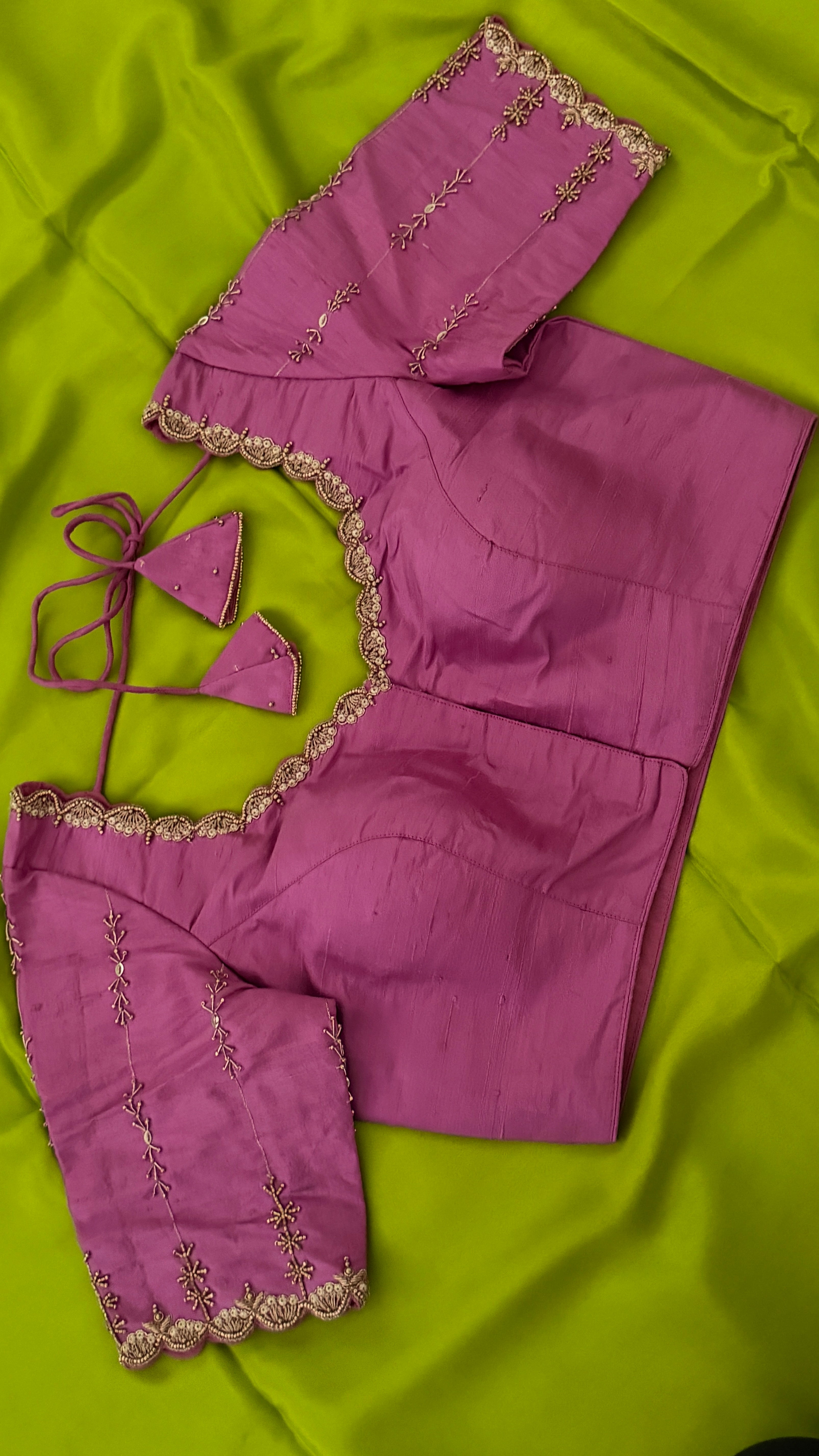 Mauve Vine Sleeve Blouse