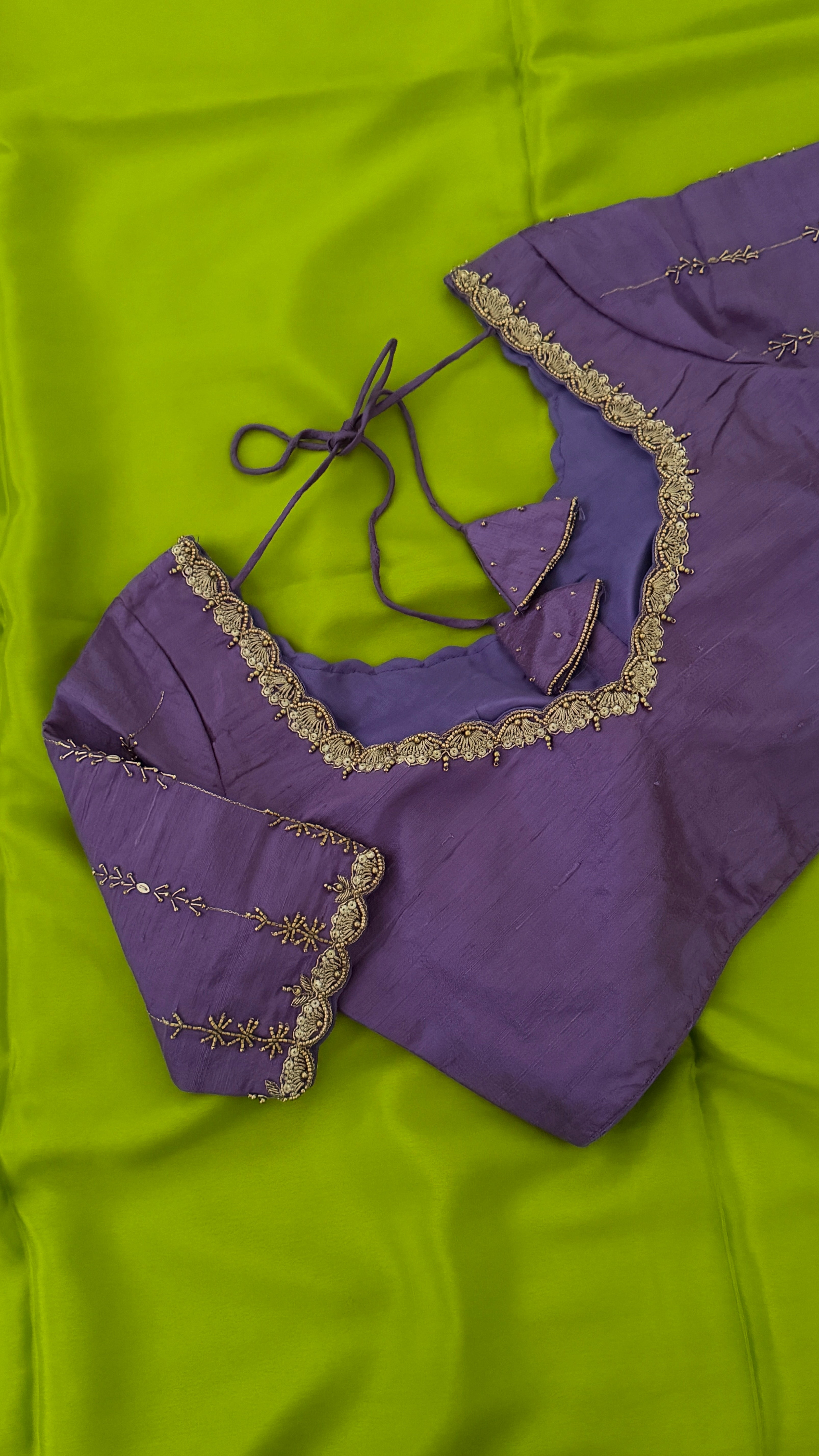 Lavender Vine Sleeve Blouse