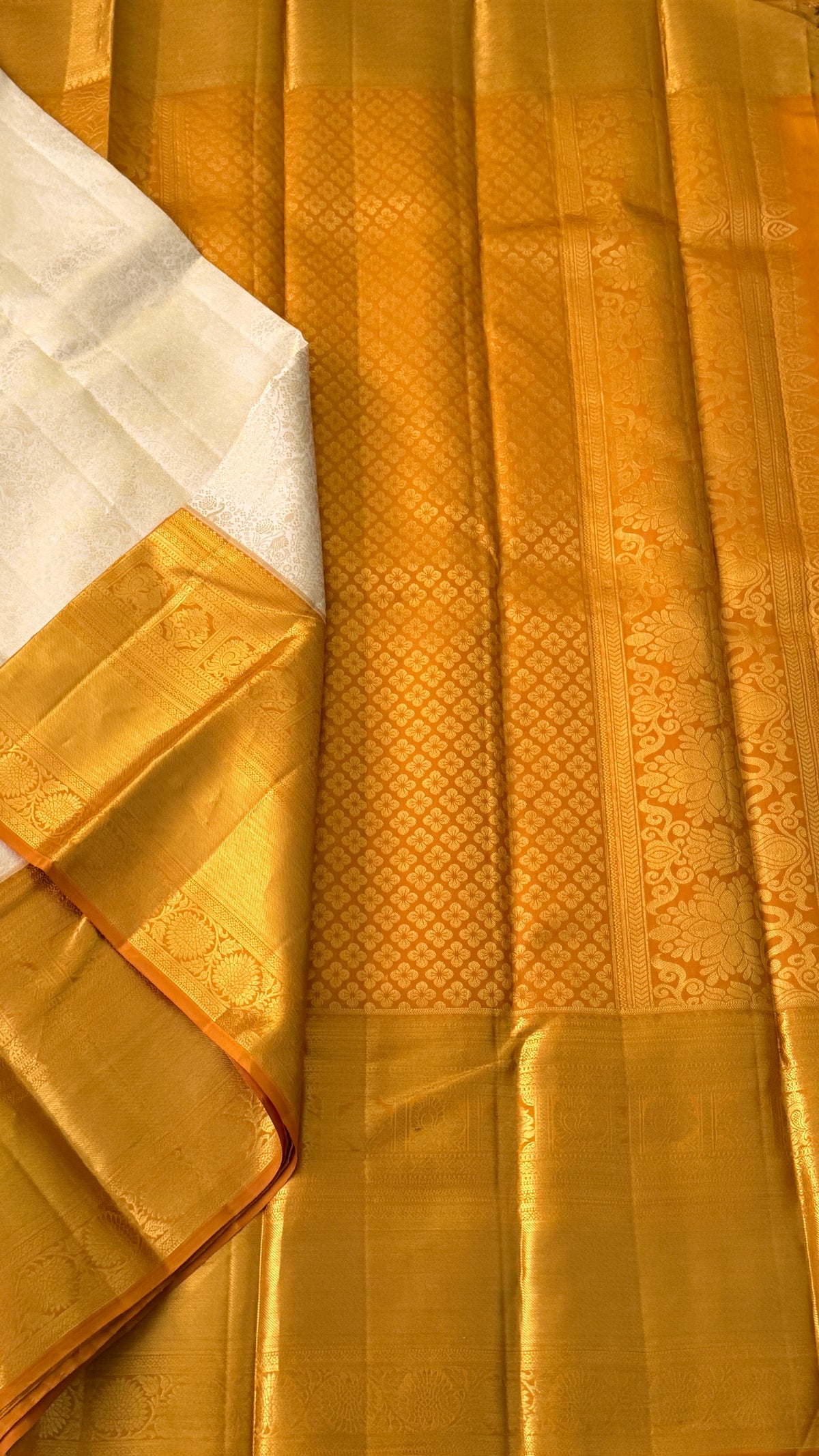 Ivory Kanchi Silk Saree