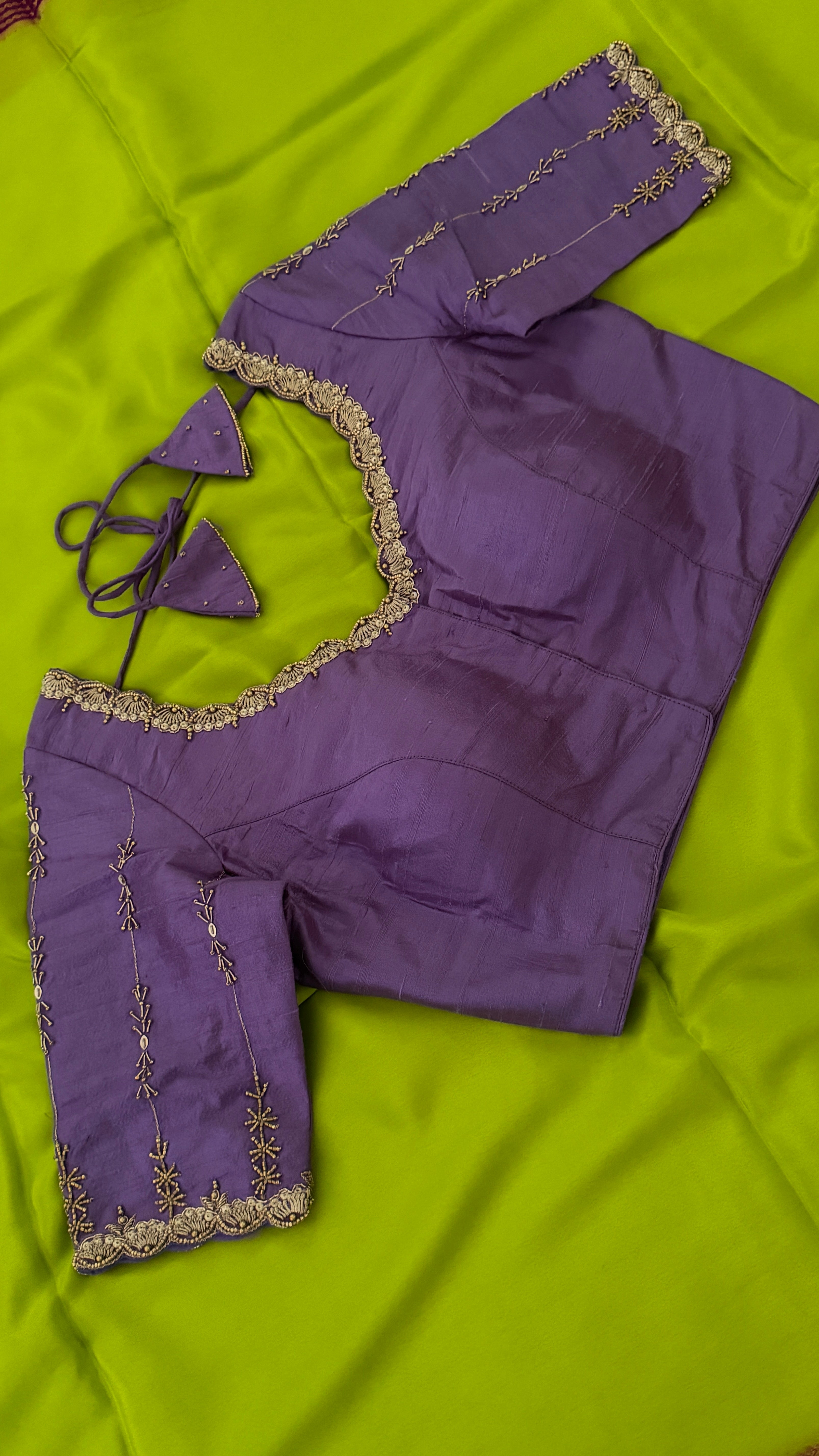 Lavender Vine Sleeve Blouse